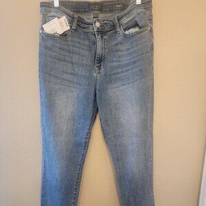 Judy Blue Mid Rise Slim Fit 15/32